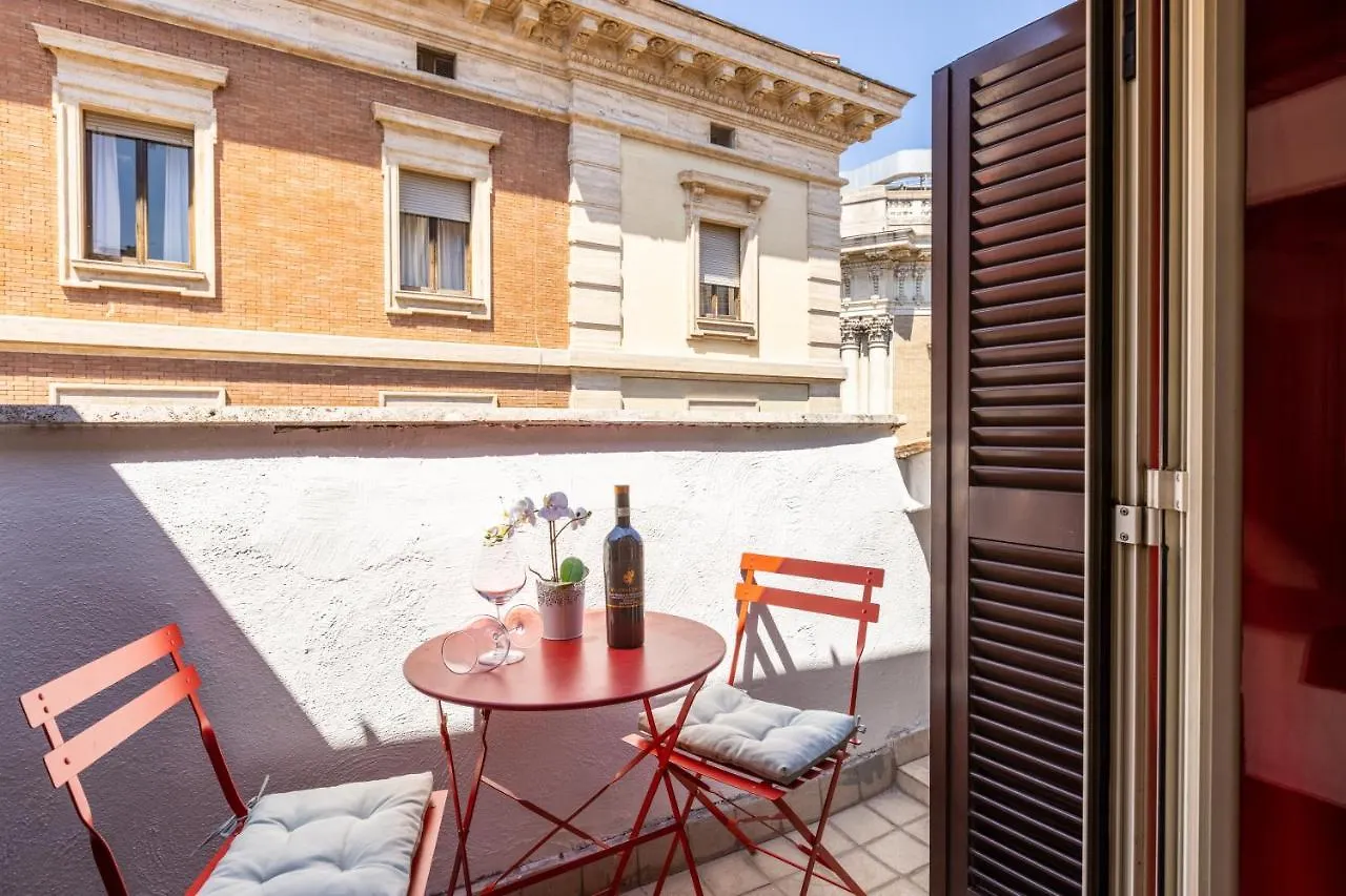 Vg Fontana Di Trevi - 5 Stelle Camera Con Balcone Rome Guest house