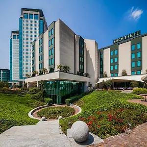 Cosmo Torri Hotel Vimercate